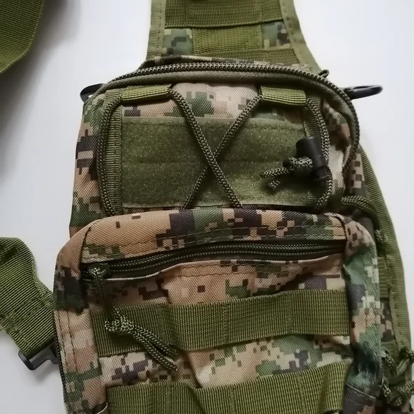 Digital Camo Bag - Picture 3 of 15